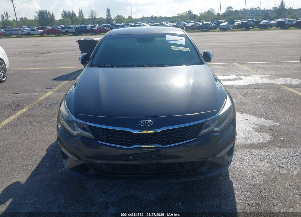 2019 KIA OPTIMA LX VIN: 5XXGT4L31KG294173