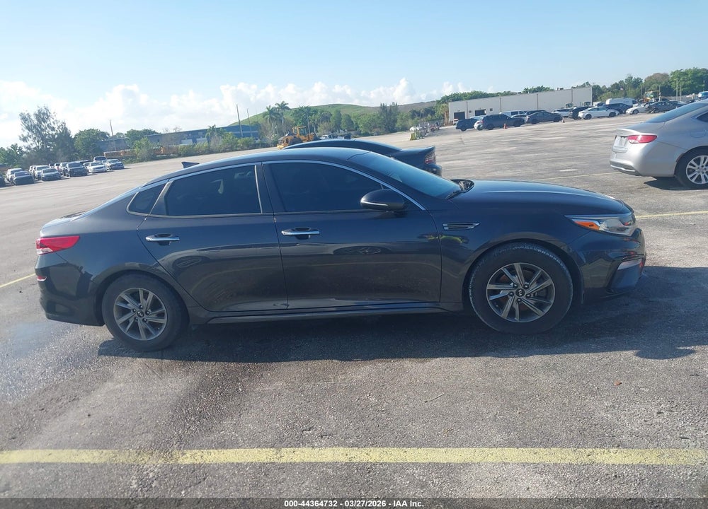 2019 KIA OPTIMA LX VIN: 5XXGT4L31KG294173