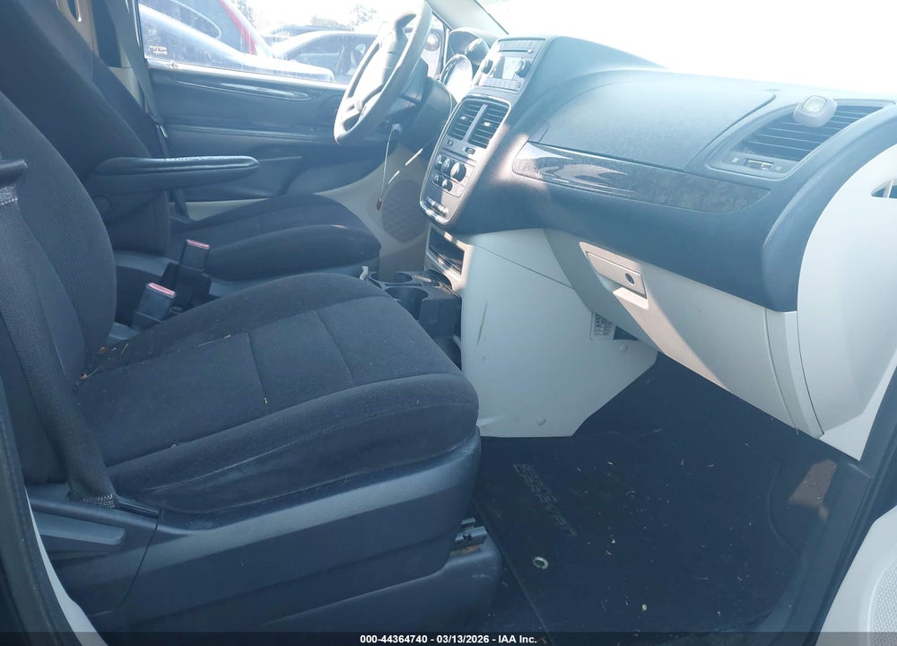 2011 DODGE GRAND CARAVAN MAINSTREET VIN: 2D4RN3DGXBR638897