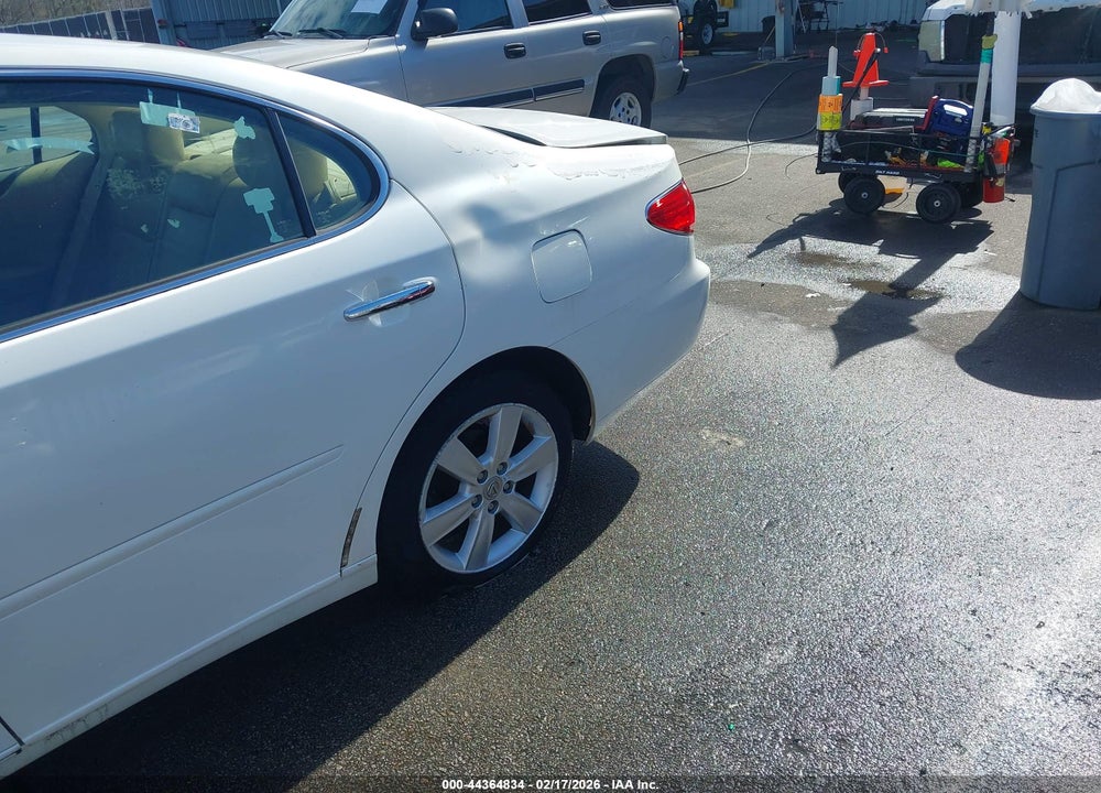 2005 LEXUS ES 330 VIN: JTHBA30G355062988