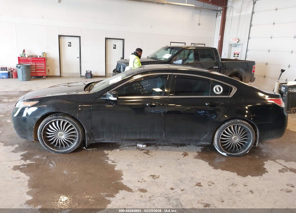 2013 ACURA TL 3.5 VIN: 19UUA8F28DA016647