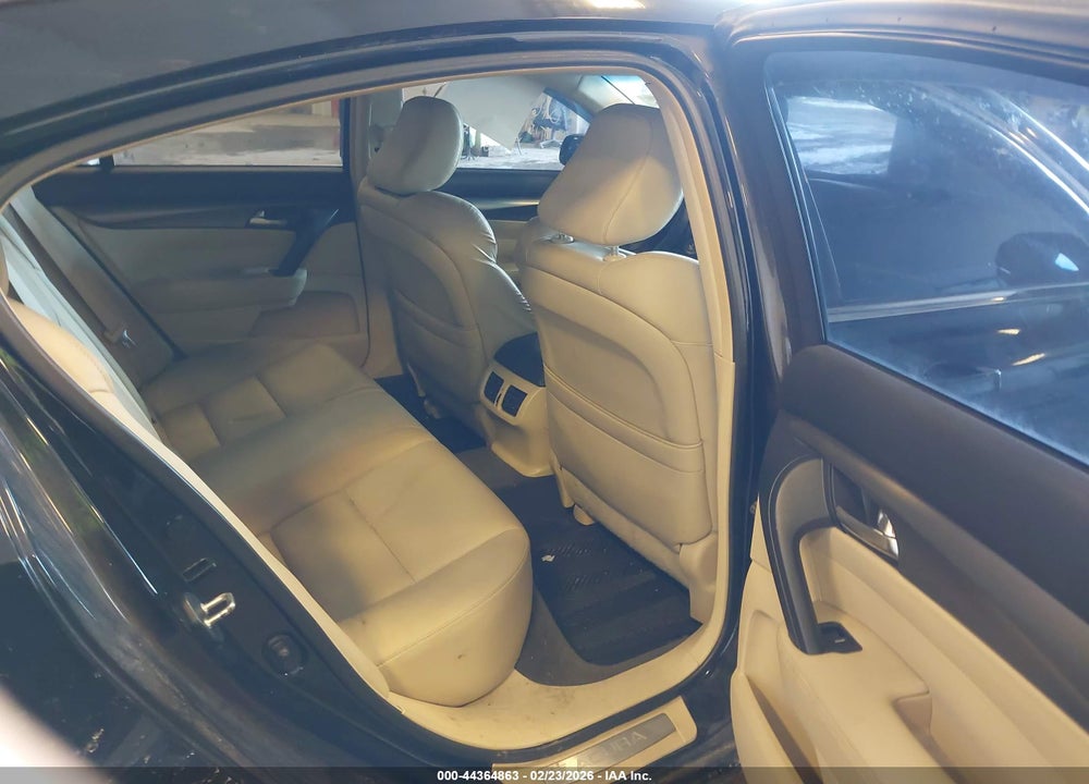 2013 ACURA TL 3.5 VIN: 19UUA8F28DA016647