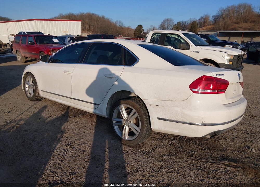 2015 VOLKSWAGEN PASSAT 1.8T SE VIN: 1VWBT7A33FC005182