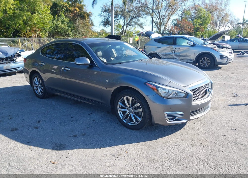 2015 INFINITI Q70 3.7X VIN: JN1BY1AR9FM561872