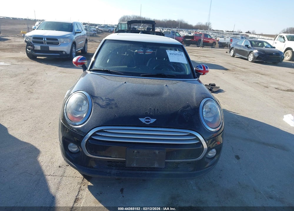 2014 MINI HARDTOP COOPER VIN: WMWXM5C51ET932928