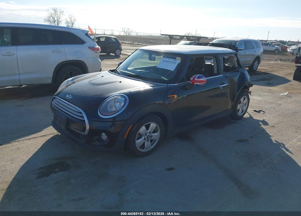 2014 MINI HARDTOP COOPER VIN: WMWXM5C51ET932928