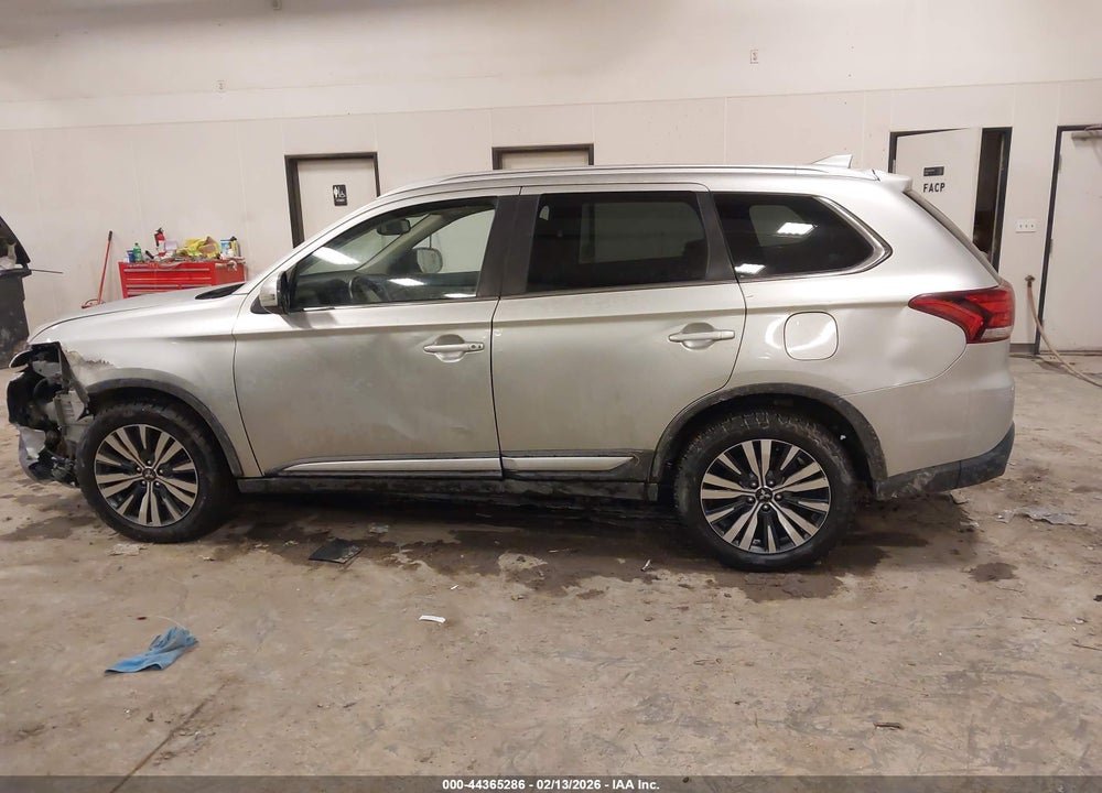 2020 MITSUBISHI OUTLANDER VIN: JA4AZ3A34LZ024008