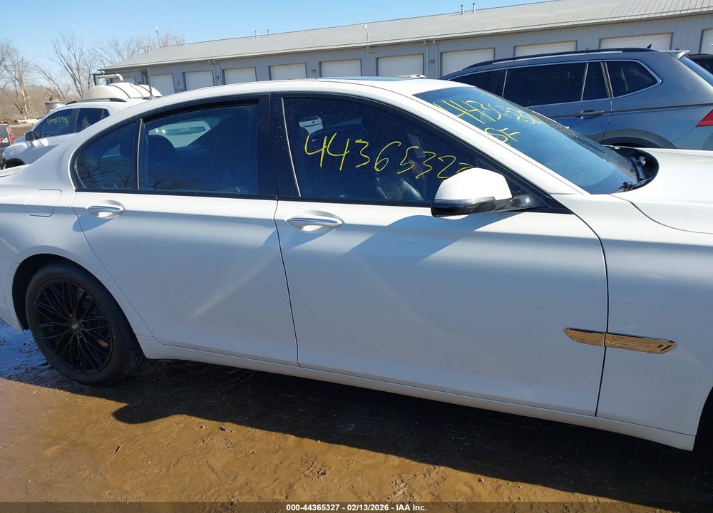 2013 BMW 750I XDRIVE VIN: WBAYB6C58DD223812