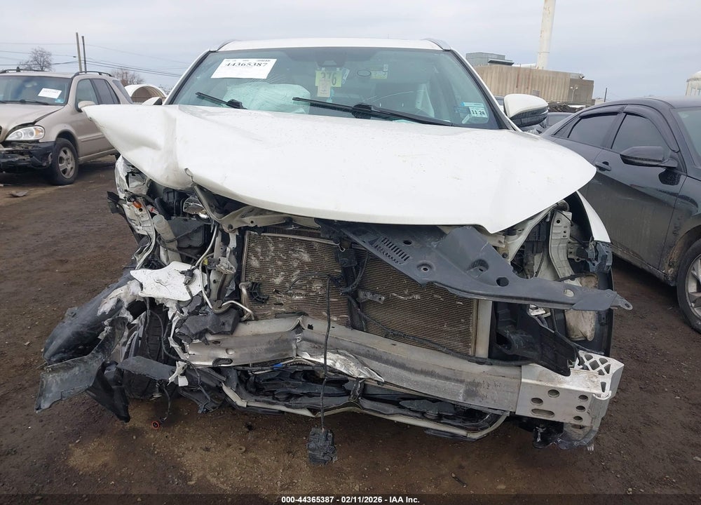 2019 TOYOTA HIGHLANDER XLE VIN: 5TDJZRFH3KS624189
