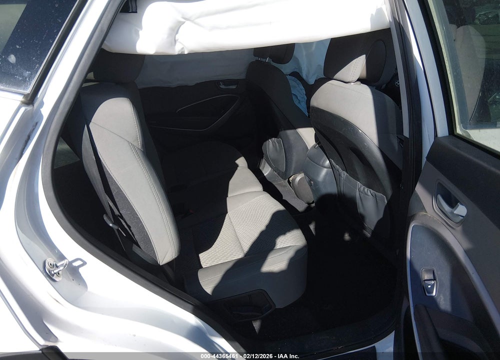 2016 HYUNDAI SANTA FE SPORT 2.4L VIN: 5XYZTDLB9GG319100