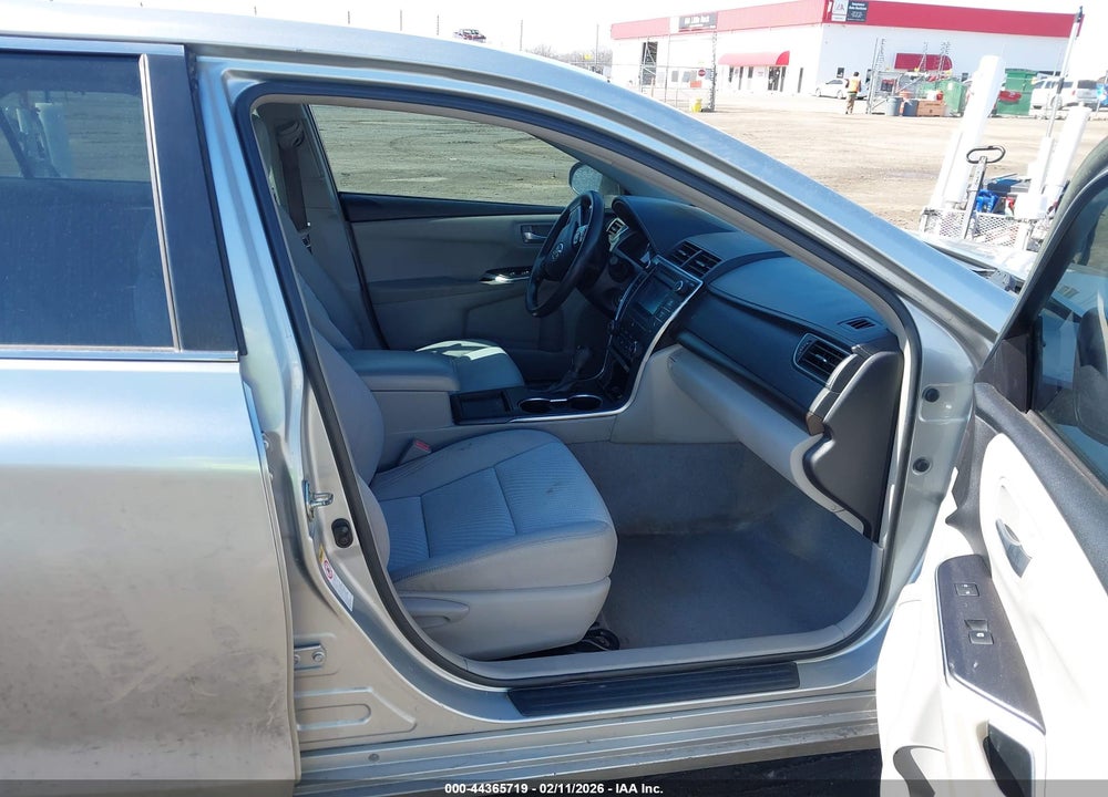2016 TOYOTA CAMRY LE VIN: 4T4BF1FK5GR557562