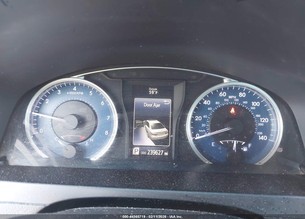 2016 TOYOTA CAMRY LE VIN: 4T4BF1FK5GR557562