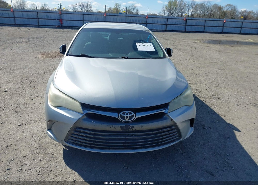 2016 TOYOTA CAMRY LE VIN: 4T4BF1FK5GR557562