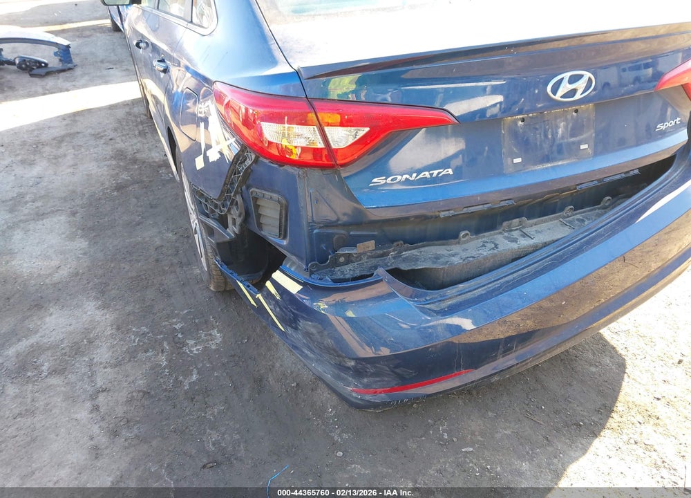 2015 HYUNDAI SONATA SPORT VIN: 5NPE34AF0FH114082