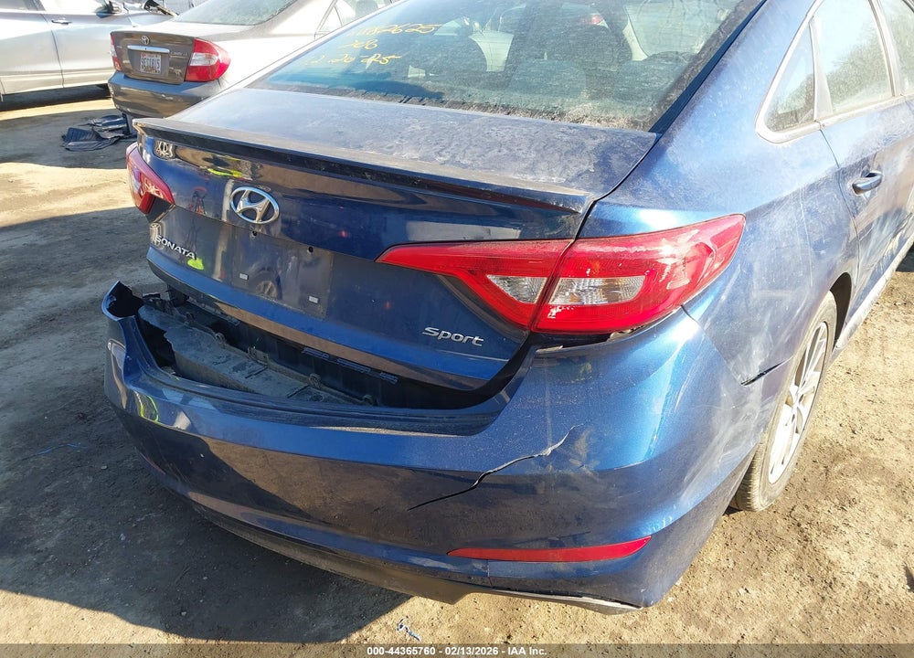 2015 HYUNDAI SONATA SPORT VIN: 5NPE34AF0FH114082
