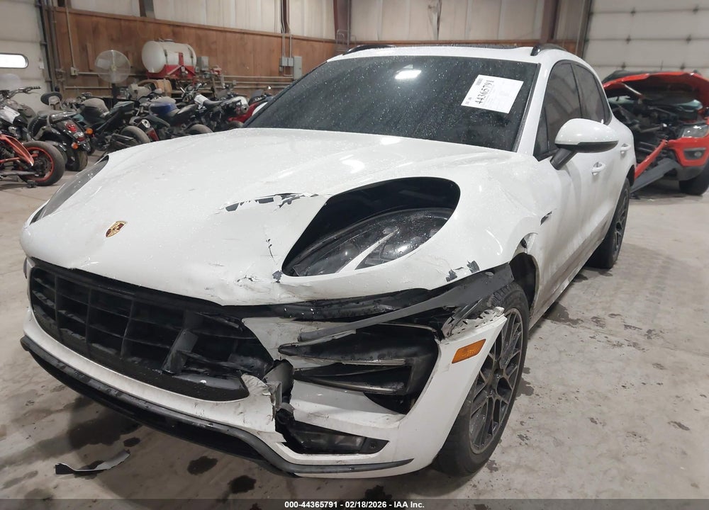 2017 PORSCHE MACAN TURBO VIN: WP1AF2A52HLB60897