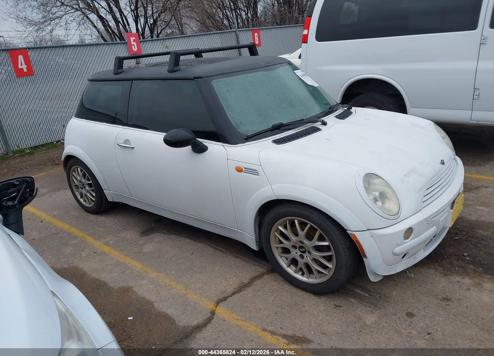 2003 MINI COOPER VIN: WMWRC334X3TC39993