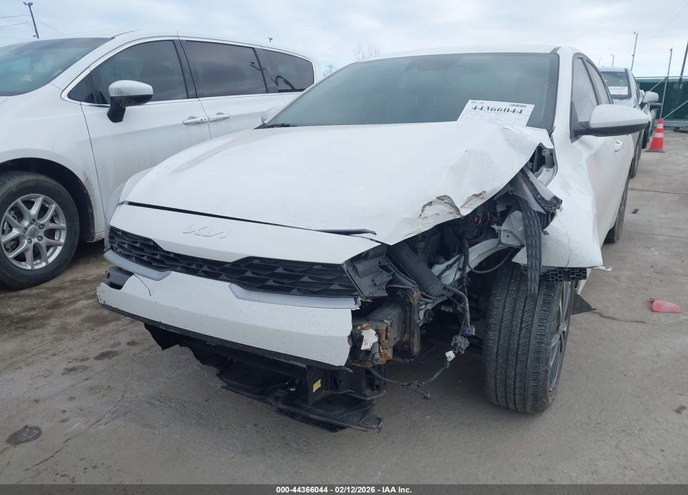 2024 KIA FORTE LXS VIN: 3KPF24AD7RE728545