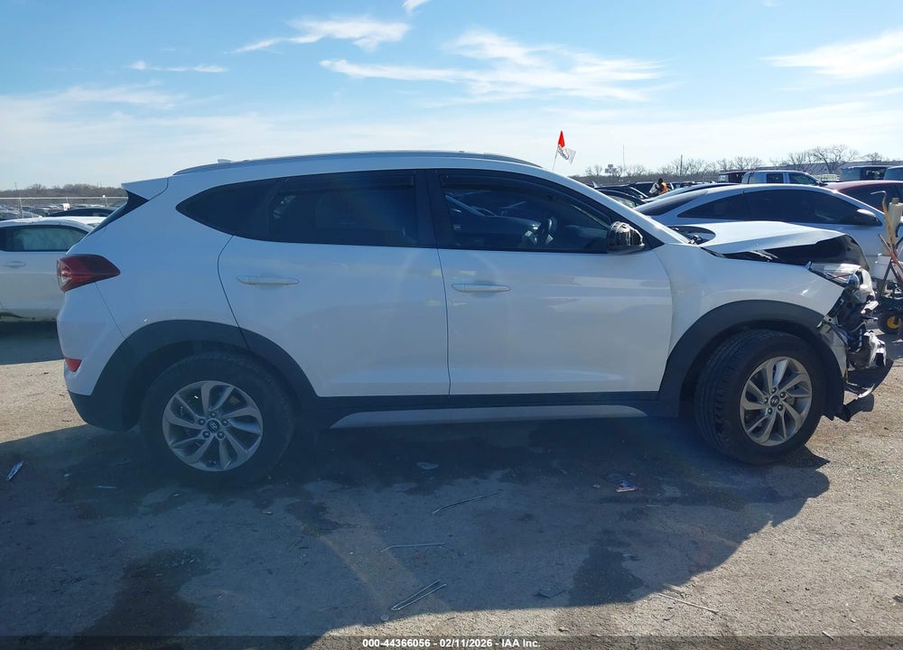 2018 HYUNDAI TUCSON SEL VIN: KM8J33A48JU713927