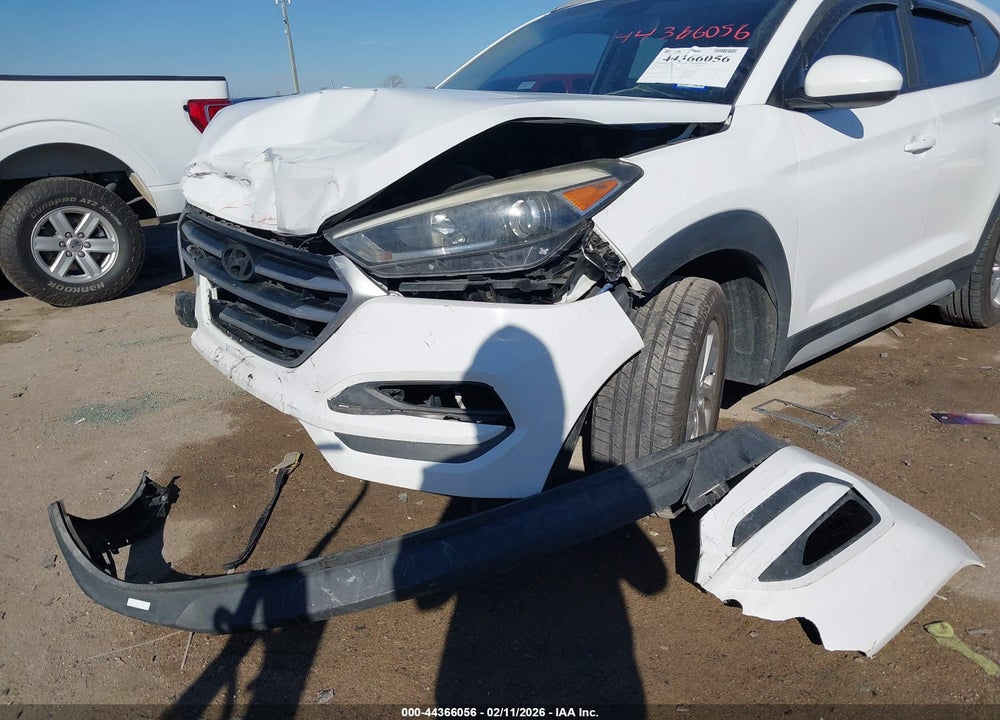 2018 HYUNDAI TUCSON SEL VIN: KM8J33A48JU713927