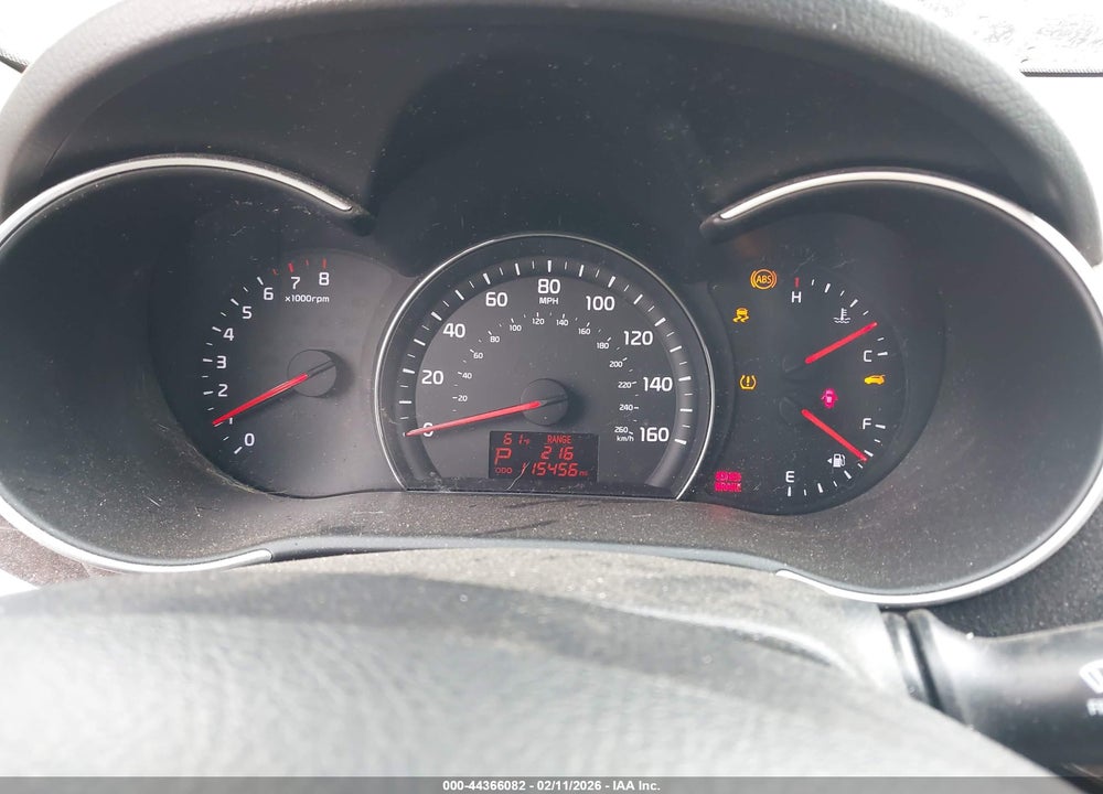 2014 KIA SORENTO LX VIN: 5XYKT4A61EG463132