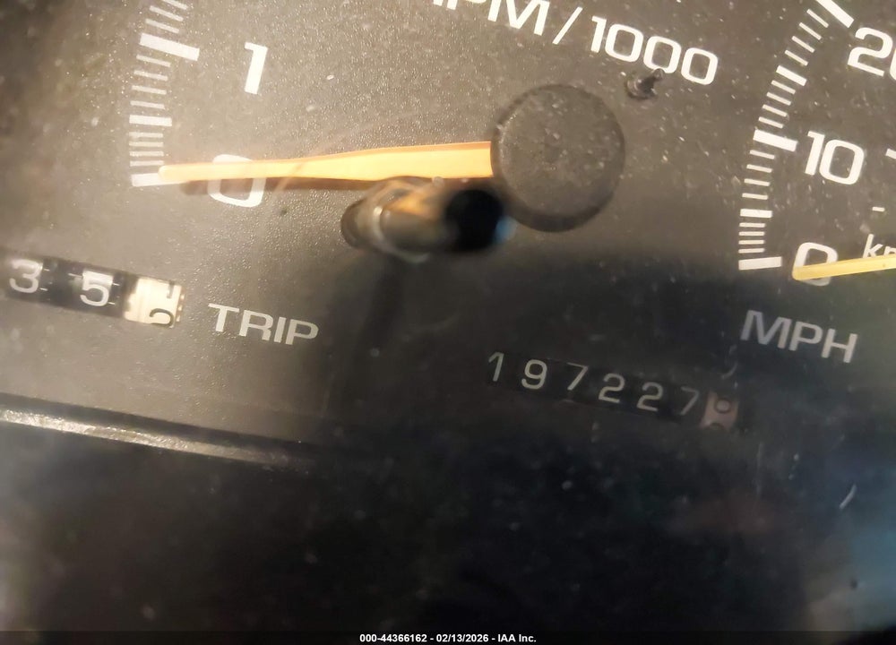 1999 CHEVROLET SUBURBAN 1500 LT VIN: 1GNFK16R3XJ434456