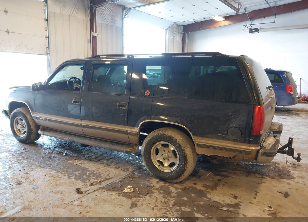 1999 CHEVROLET SUBURBAN 1500 LT VIN: 1GNFK16R3XJ434456