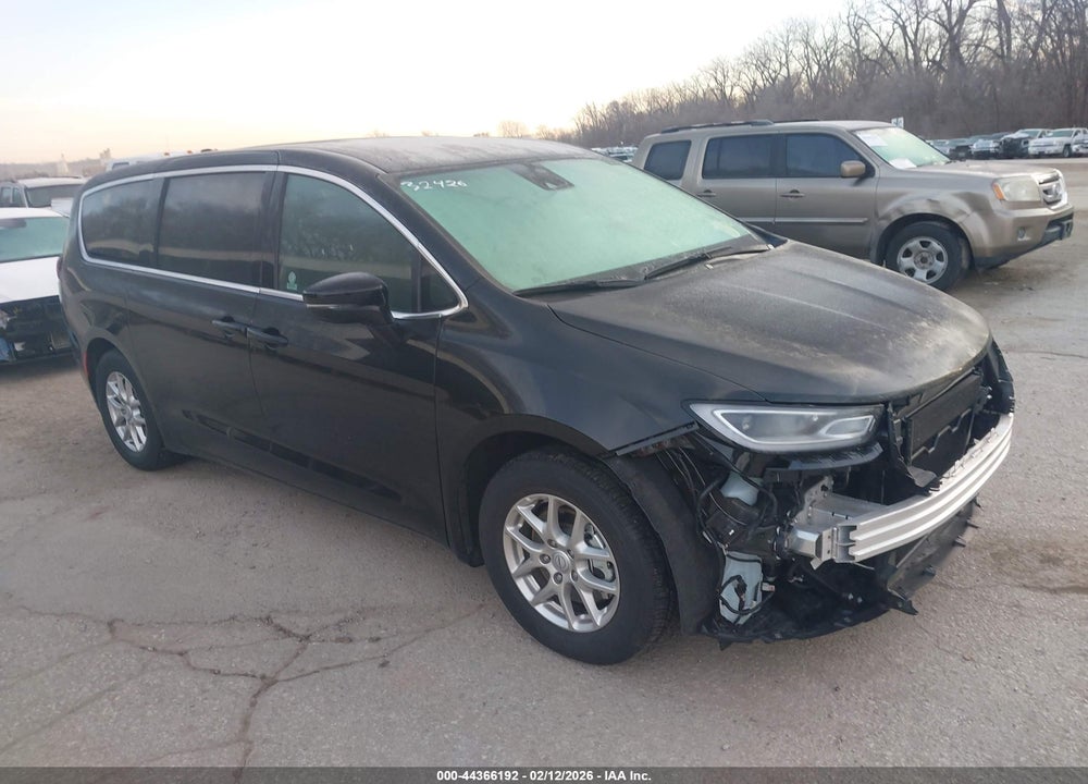 2026 CHRYSLER PACIFICA SELECT VIN: 2C4RC1BG3TR168272