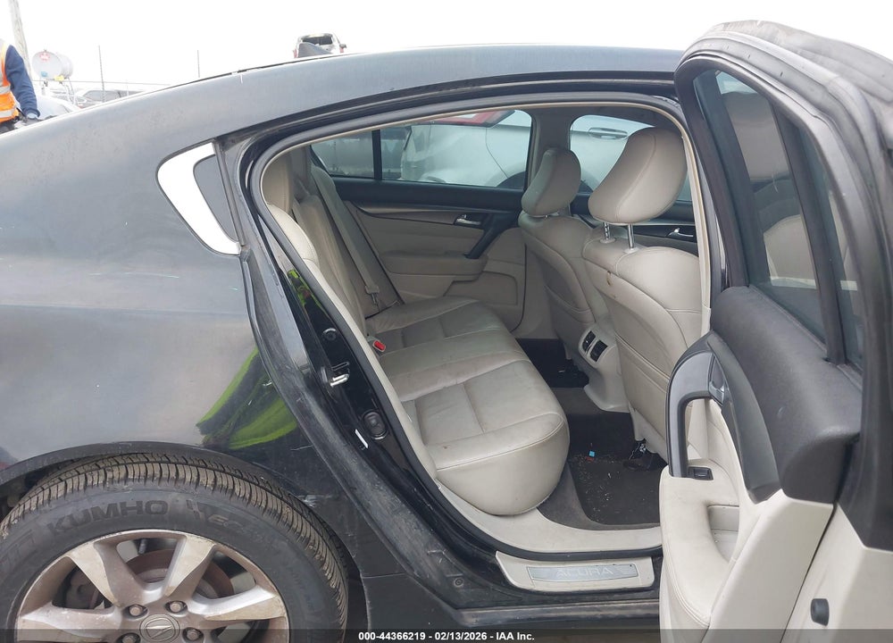 2014 ACURA TL 3.5 VIN: 19UUA8F20EA009080