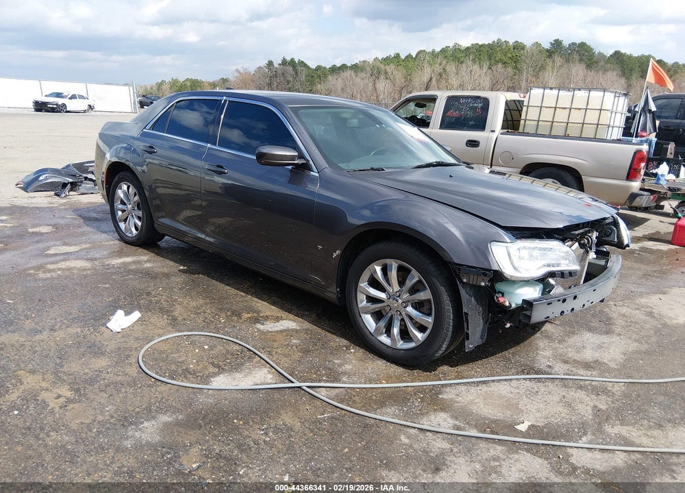 2017 CHRYSLER 300 LIMITED AWD VIN: 2C3CCARG1HH610270