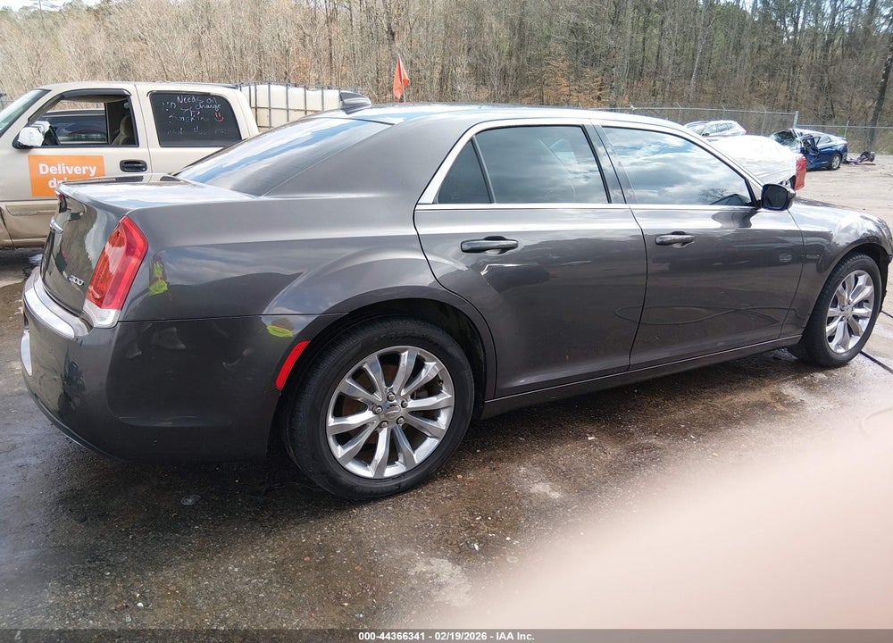 2017 CHRYSLER 300 LIMITED AWD VIN: 2C3CCARG1HH610270