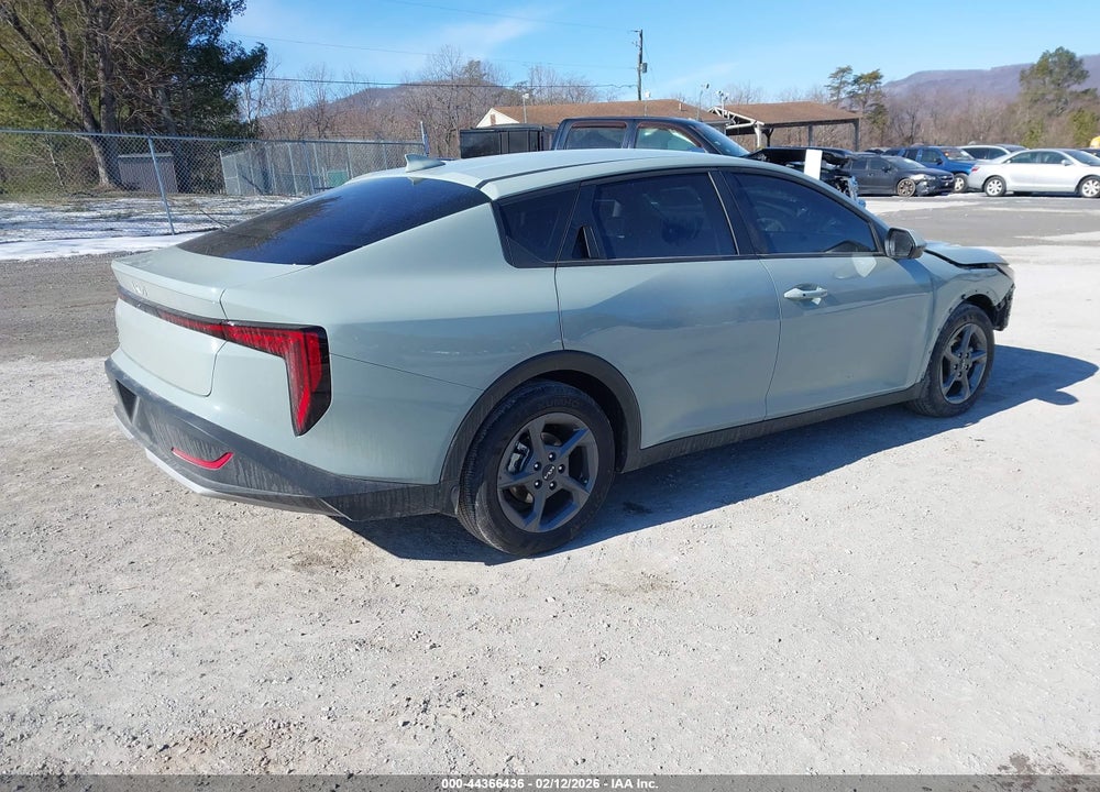 2025 KIA K4 LXS VIN: 3KPFT4DE2SE199335