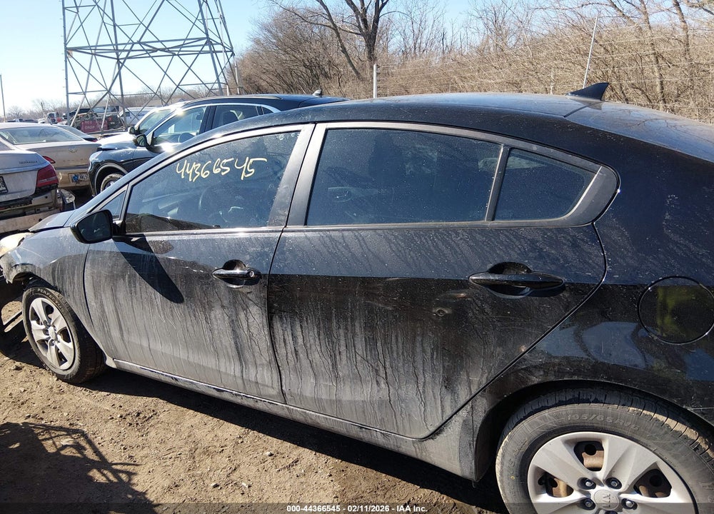 2016 KIA FORTE LX VIN: KNAFK4A61G5539980