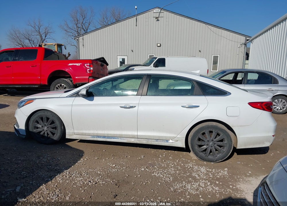 2016 HYUNDAI SONATA SPORT VIN: 5NPE34AF7GH429110