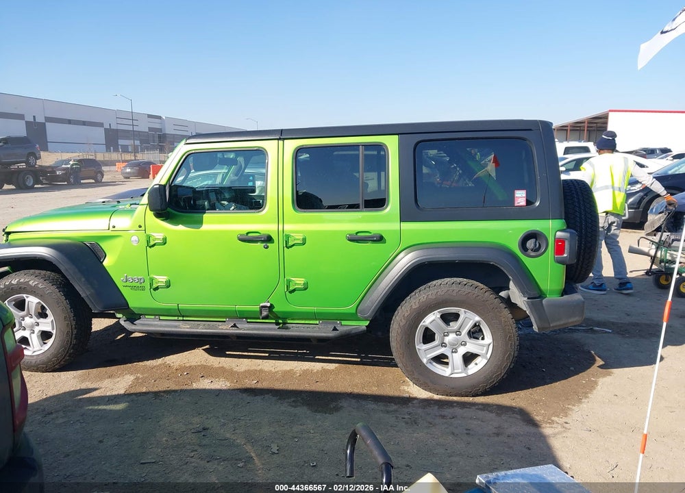 2018 JEEP WRANGLER UNLIMITED SPORT S 4X4 VIN: 1C4HJXDG2JW301142