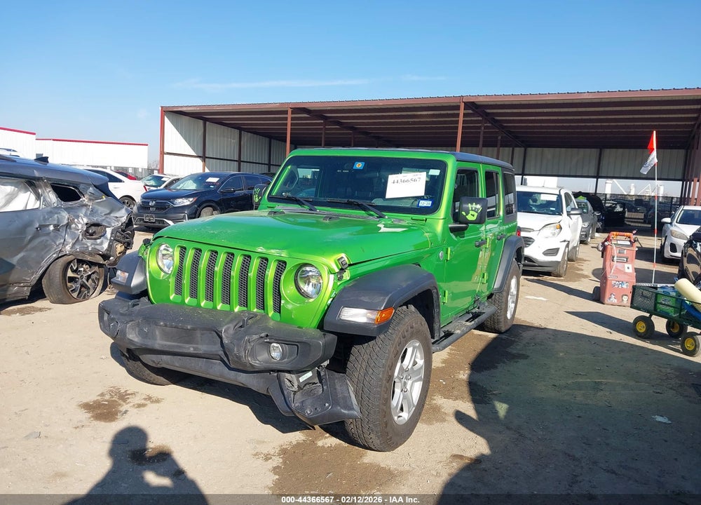 2018 JEEP WRANGLER UNLIMITED SPORT S 4X4 VIN: 1C4HJXDG2JW301142