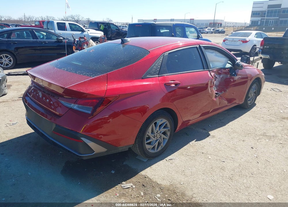 2024 HYUNDAI ELANTRA SEL VIN: KMHLM4DG3RU760392