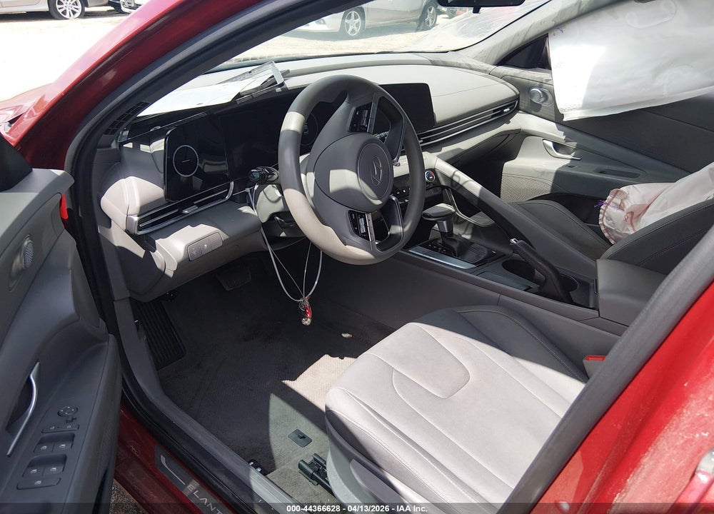 2024 HYUNDAI ELANTRA SEL VIN: KMHLM4DG3RU760392