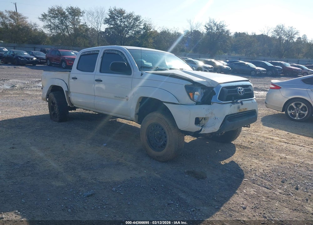2014 TOYOTA TACOMA BASE V6 VIN: 5TFLU4EN2EX100175