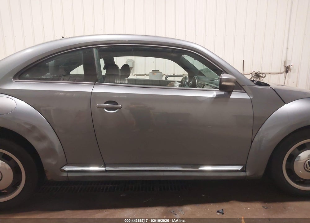 2012 VOLKSWAGEN BEETLE 2.5L VIN: 3VWJP7AT8CM610728