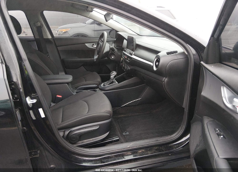 2023 KIA FORTE LXS VIN: 3KPF24AD0PE573608