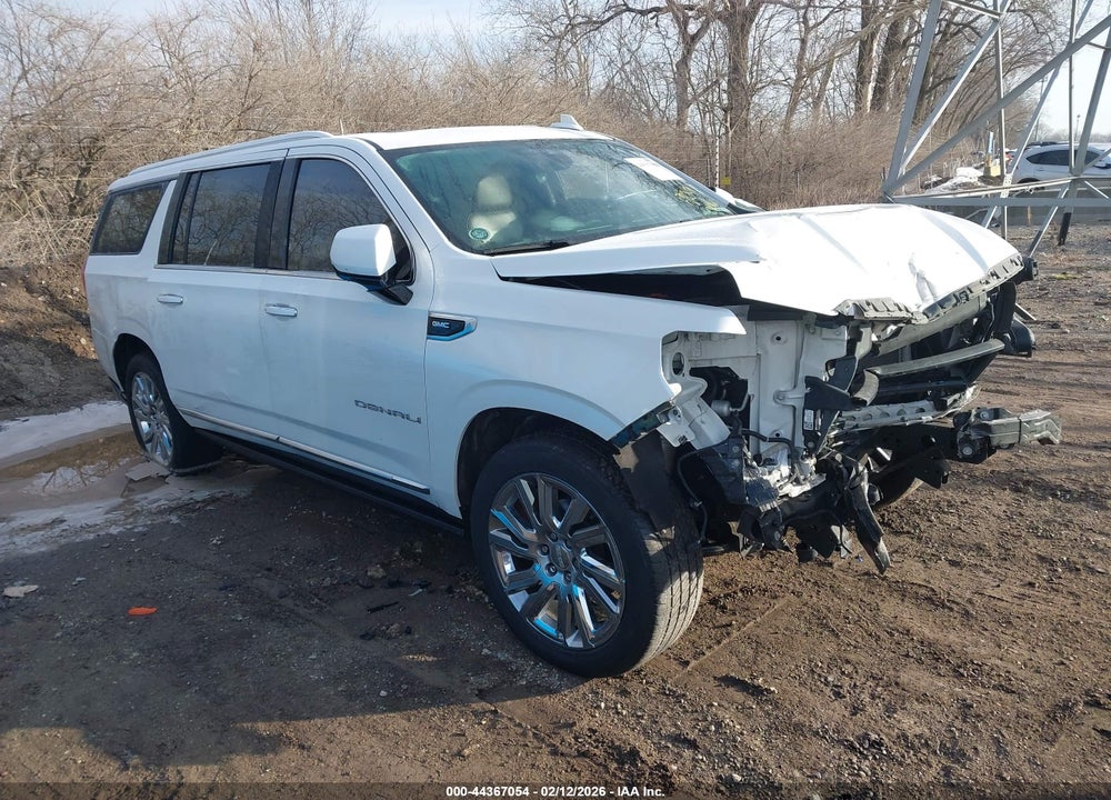 2021 GMC YUKON XL 4WD DENALI VIN: 1GKS2JKL7MR182091