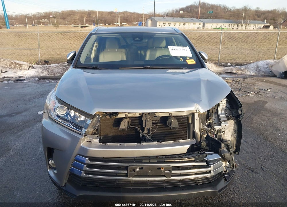 2017 TOYOTA HIGHLANDER LIMITED VIN: 5TDDZRFHXHS402156