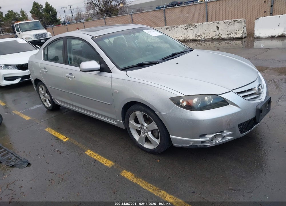 2005 MAZDA 3 S VIN: JM1BK323651338502
