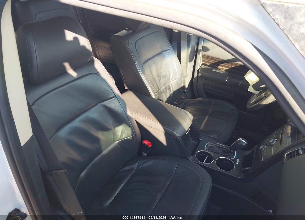 2017 FORD FLEX SEL VIN: 2FMHK6C8XHBA06329
