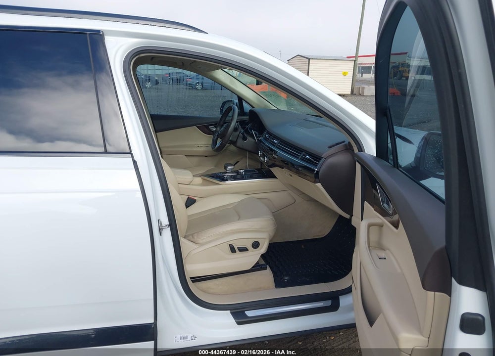 2017 AUDI Q7 3.0T PREMIUM VIN: WA1VAAF72HD024943