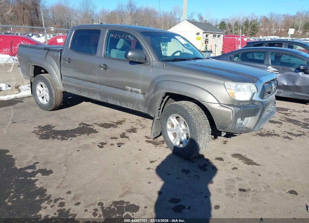 2015 TOYOTA TACOMA BASE V6 VIN: 3TMLU4EN2FM192007