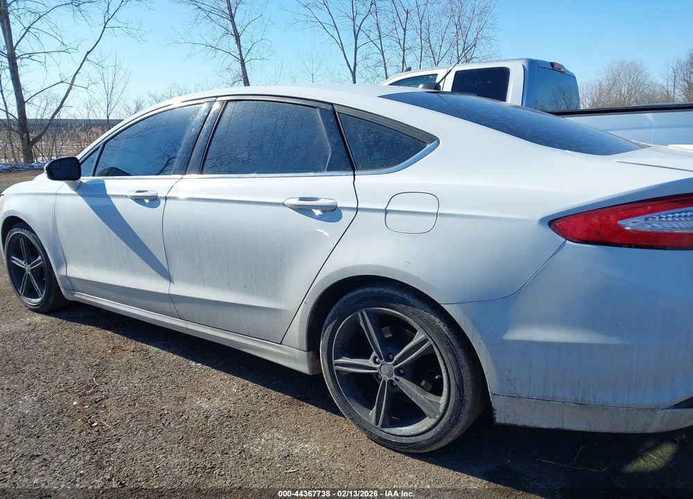 2016 FORD FUSION SE VIN: 3FA6P0HD8GR286743
