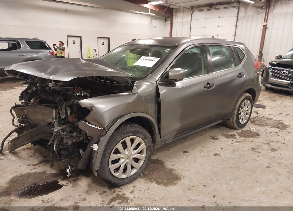 2017 NISSAN ROGUE S VIN: KNMAT2MV0HP618662