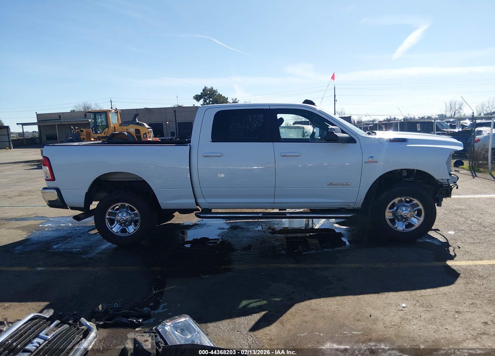 2021 RAM 2500 BIG HORN  4X4 6'4 BOX VIN: 3C6UR5DL3MG605230